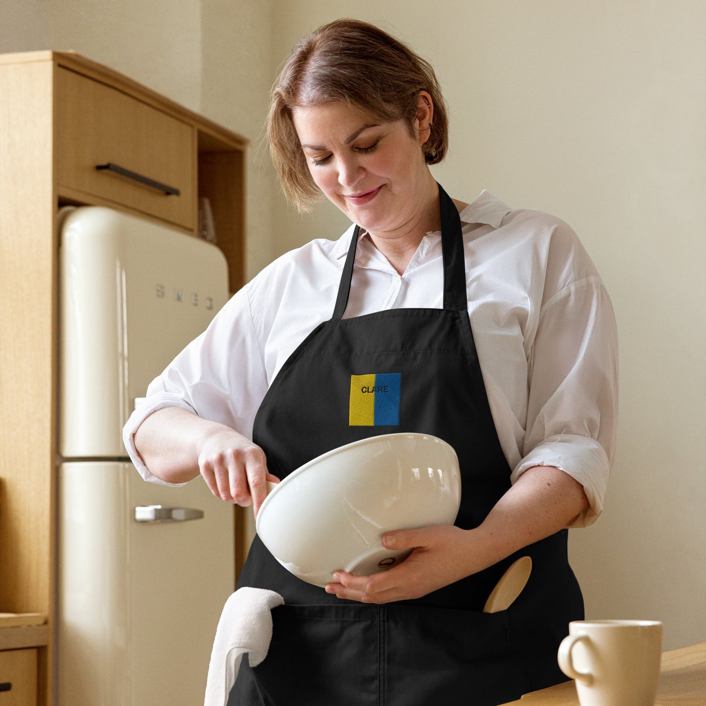 Embroidered Clare Apron - 100% organic cotton - Irish Counties Collection